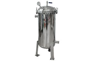 cartridge filter housing